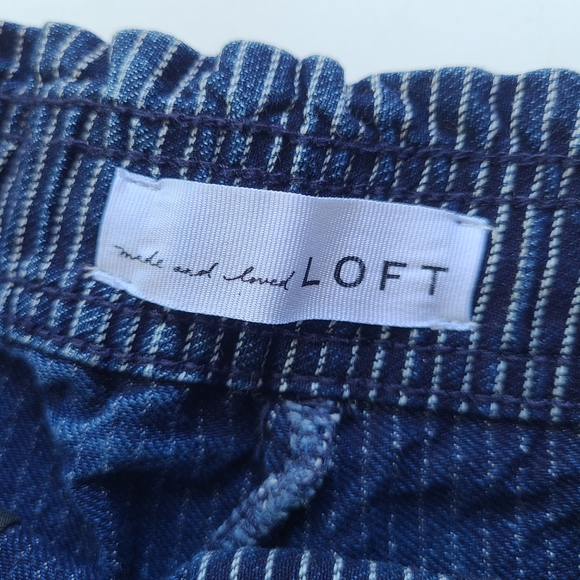 LOFT Blue/White Engineer Striped Casual Drawstring Tie Waist Cotton Shorts - XS - Picture 6 of 7